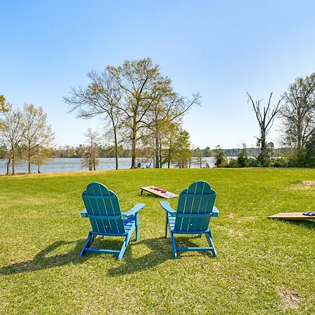 Boat And Swim Lakefront Toledo Bend Retreat!
